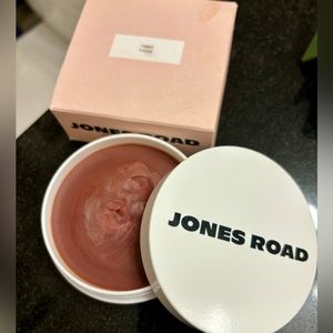 Jones Road miracle balm in Tawny